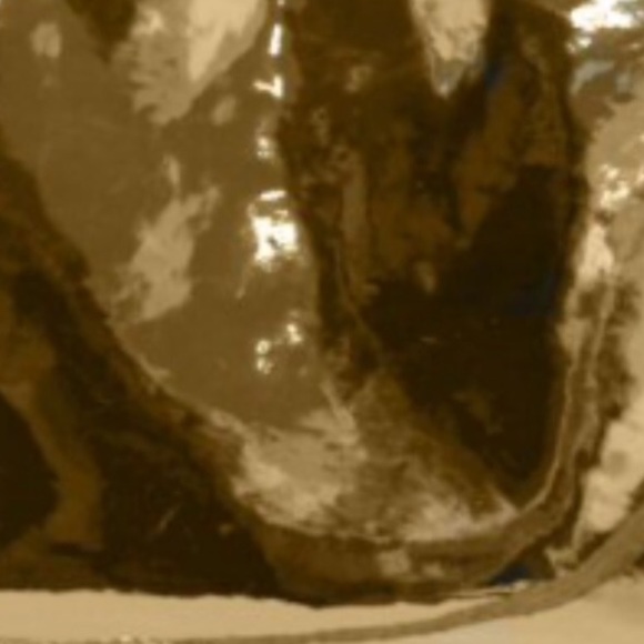 Louis Vuitton gold💕mirror wristlet/clutch CA1016 - Picture 4 of 6